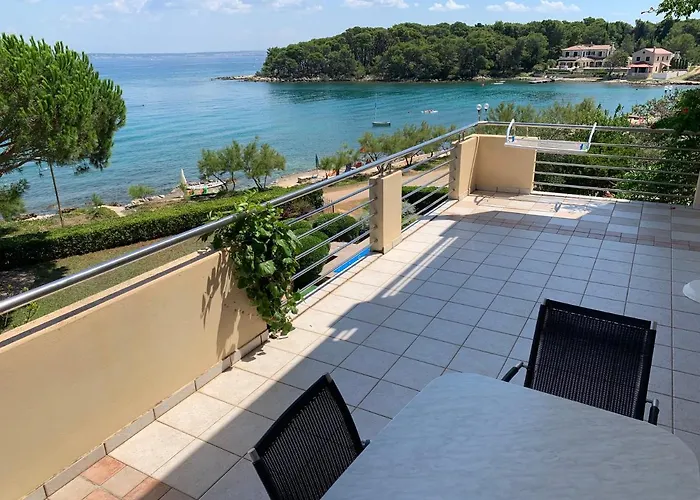 Maris Apartamento Ugljan