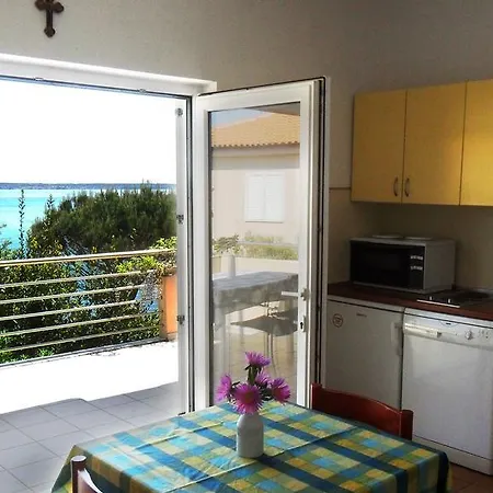 Maris Apartman Ugljan